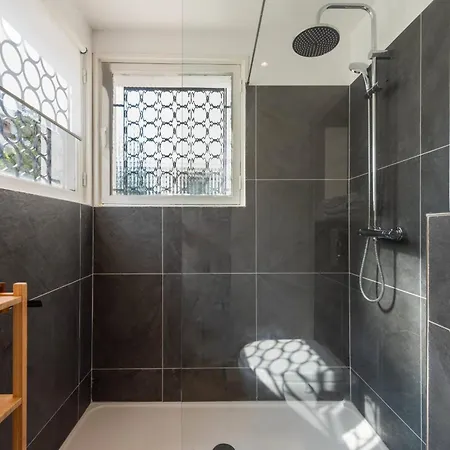 Bright 1-br Walk To The Cannes