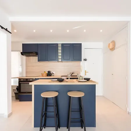 Bright 1-br Walk To The Daire