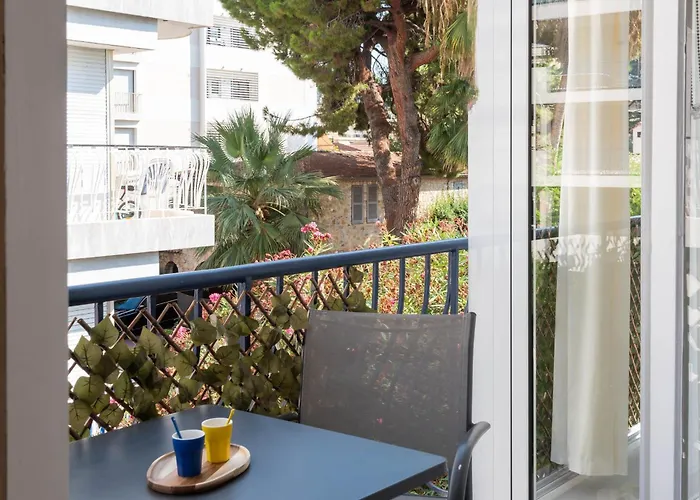 Apartamento Bright 1-br Walk To The Cannes