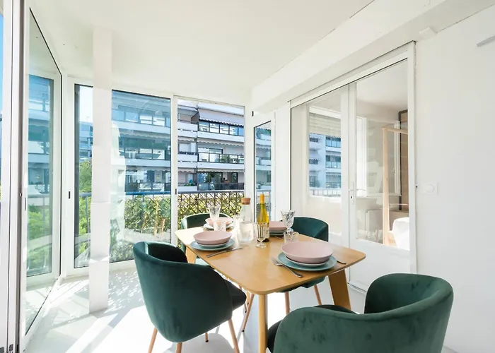 Bright 1-br Walk To The * Cannes